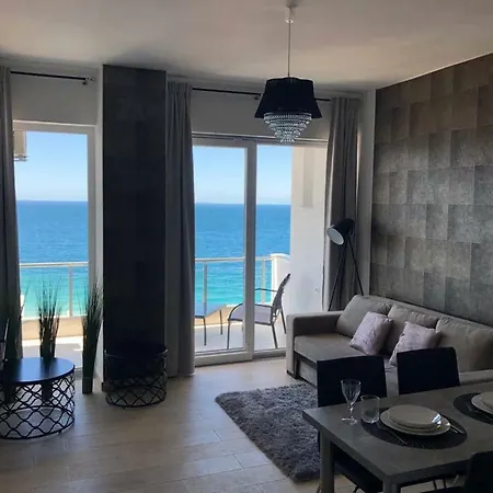 Luxury * Sarandë